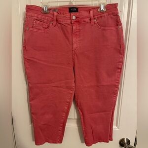 NYDJ  SKINNY CAPRI‎ LIFTXTUCK PINK GREAT PRE-OWNED CONDITION